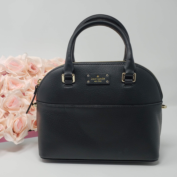 kate spade Handbags - Kate Spade black mini carli grove street crossbody